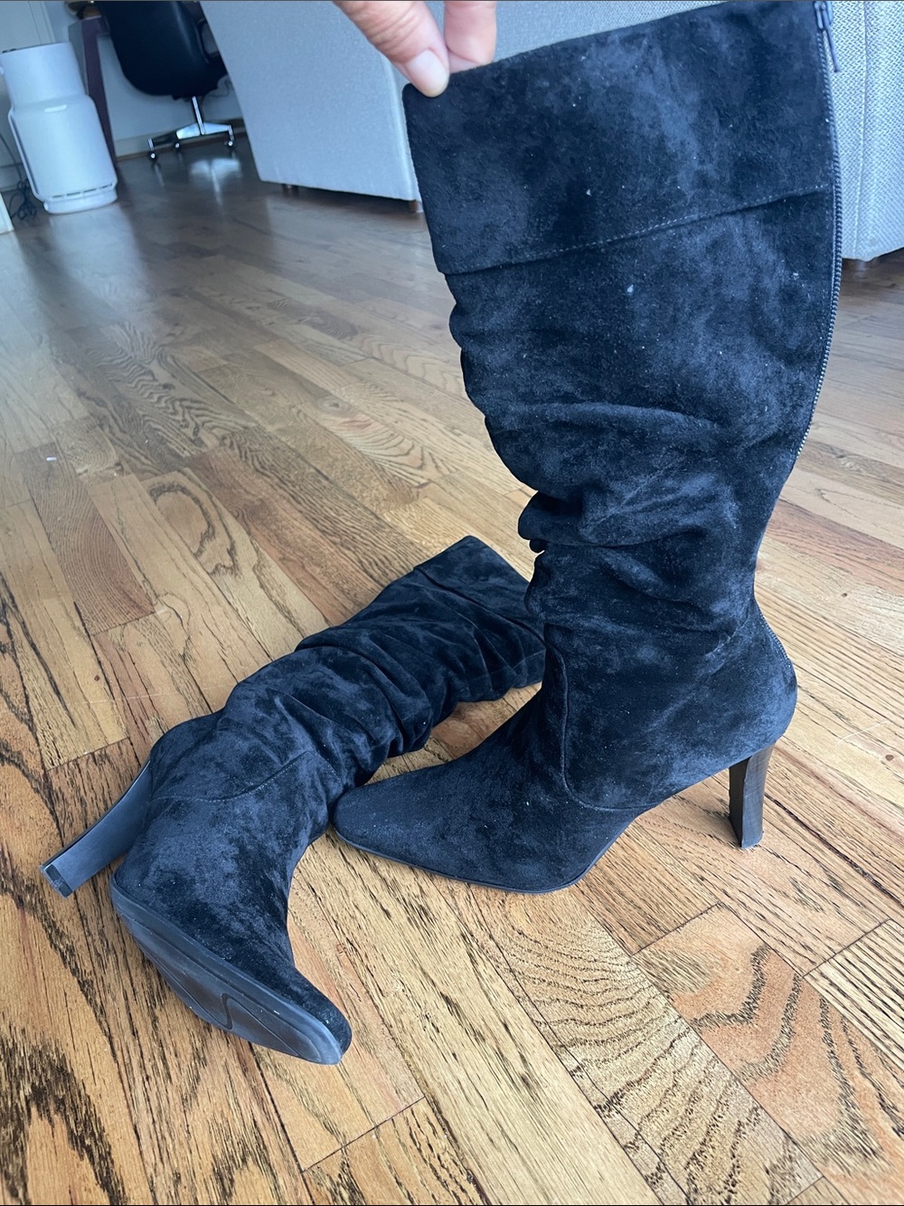 Black Over-the-Knee Suede Heel Boots